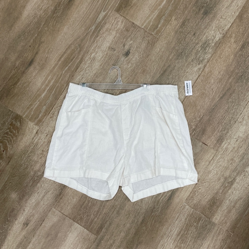 Old Navy Size XL linen elastic waist pull on white shorts womens